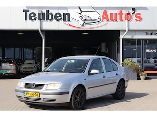 Volkswagen Bora 2.0 Airco, Elektrische ramen, Trekhaak, APK tot 31-07-2026