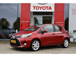 Toyota Yaris 1.5 Hybrid Dynamic Automaat 100pk | Panoramadak | Navigatie | Lichtmetalen velgen |
