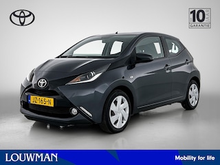 Toyota Aygo 1.0 VVT-i x-play | Navigatie | Airco | Metallic Lak | Dealer Onderhouden |