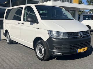 Volkswagen Transporter Kombi 2.0 TDI DSG Automat L1H1 Euro 6 Airco Cruise control Trekhaak PDC 1e eigenaar Personenbus Kombi Combi Tourer Groepsvervoer