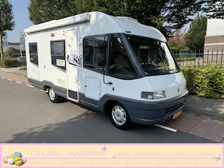 Fiat 230 Bürstner Vast bed, Keuken, Toilet, Koelkast, Luifel