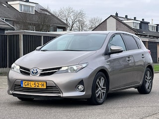 Toyota Auris 1.8 Hybrid Lease Automaat*Achteruit Camera*Cruise*Clima*LM velgen*Dealer ondergoeden*