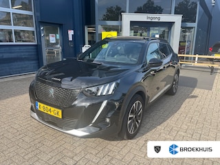 Peugeot 2008 EV GT Première 50 kWh | Alcantara | Glazen dak | 18 inch LMV | Navi | | Achterbank in delen neerklapbaar | Achteruitrijcamera | Airco (automatisch)