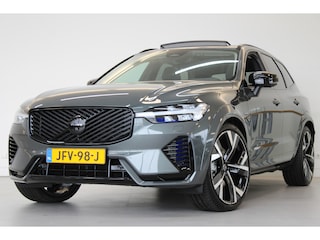Volvo XC60 T6 350PK Ultra Dark | Black Pack | 360° | Luchtvering | B&W Audio | Panoramadak | Getint Glas