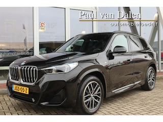 BMW X1 (u11) 1.8i SDRIVE AUTOMAAT M-SPORT SHADOW LINE Navi | Cruise | Camera | Sfeerverl. | Keyless | Led | 18 Inch LM |