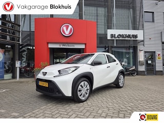 Toyota Aygo 1.0 VVT-i MT Play | Airco | Adp. Cruise | Carplay