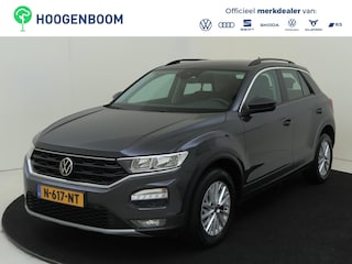 Volkswagen T-Roc 1.5 TSI Style | CarPlay | Airco | Parkeersensoren | Adaptieve cruise control | Lane- en frontassist | Bluetooth |
