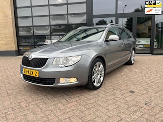 Skoda Superb Combi 3.6 FSI Elegance 4x4 Business, Panodak, Leer, 260pk