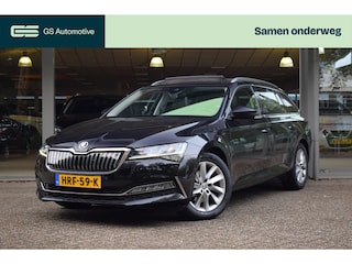 Skoda Superb Combi 1.4 TSI iV Business VOLLE AUTO / Wegkl. Trekhaak!