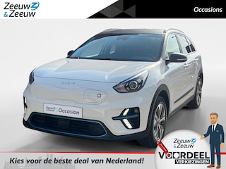 Kia Niro Edition 64 kWh | Apple Carplay / Android Auto | Navi | Stoel + Stuur verwarming | Licht + Regensensor | 17" Lichtmetalen Velgen | Parkeersensoren + Camera Achter | Cruise Control Adaptief