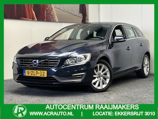 Volvo V60 1.6 D2 Momentum NAVIGATIE CRUISE CONTROL CLIMATE CONTROL BLUETOOTH TELEFOON MEDIA VOORBEREIDING PDC ZEER MOOI !! 3010