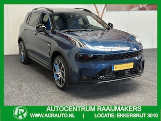 Lynk & Co 01 1.5 ZWARTE HEMEL, 6,6kW 50 STUKS OP VOORRAAD ! VOL OPTIES ! 360 CAMERA ADAPTIVE CRUISE CONTROL PANORAMA SCHUIF/KANTELDAK APPLE CARPLAY/ANDROID RIJSTROOKSENSOREN ZEER MOOI !! 3010