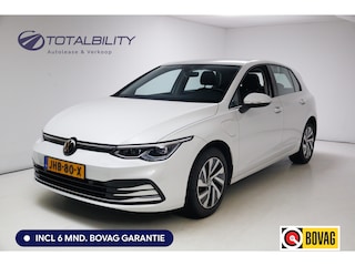 Volkswagen Golf 1.4 eHybrid 204 PK | Camera | Elec. Ergo best. stoel met geheugen en massage | Adap.Cruise, Travelassist, Navigatie, App. connect, IQ Led