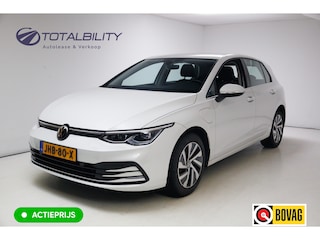 Volkswagen Golf 1.4 eHybrid 204 PK | Camera | Elec. Ergo best. stoel met geheugen en massage | Adap.Cruise, Travelassist, Navigatie, App. connect, IQ Led
