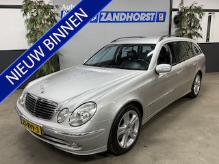 Mercedes-Benz E-klasse Combi 320 Avantgarde // Luchtvering // Leer // massage stoelen // wegklapbare trekhaak