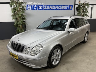 Mercedes-Benz E-klasse Combi 320 Avantgarde // Luchtvering // Leer // massage stoelen // wegklapbare trekhaak