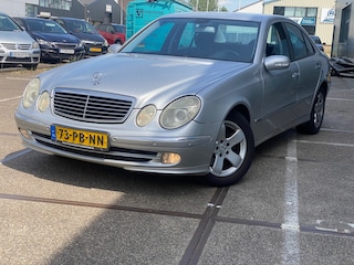 Mercedes-Benz E-klasse 200 K. Avantgarde/ automaat/ 5drs/ nap/ dealeronderhouden/ 1jaar apk/ volle opties!