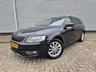 Skoda Octavia Combi 1.6 TDI Elegance Businessline, navigatie,airco,cruise,