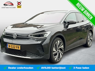 Volkswagen ID.4 First Max 77 kWh SoH 90% / Trekhaak / Panorama Dak / Memory / Warmtepomp / Massage / Soelverwarming / Apple & Android /