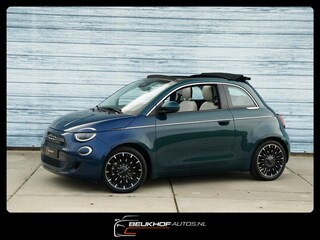 Fiat 500 La Prima 42 kWh Cabrio Carplay Camera Leer Navigati