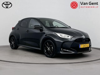 Toyota Yaris 1.5 Hybrid Executive | Panoramadak | Dodehoek detectie | Navigatie | Stoelverwarming | Stuurwiel verwarmd | Parkeersensoren voor/achter | Apple Carplay / Android Auto | 17 inch
