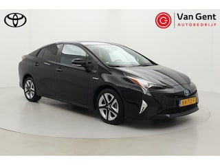 Toyota Prius 1.8 First Edition | Navigatie | Head-up display | Dodehoek detectie | Stoelverwarming | Keyless | 17 inch