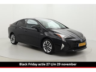 Toyota Prius 1.8 First Edition | Navigatie | Head-up display | Dodehoek detectie | Stoelverwarming | Keyless | 17 inch