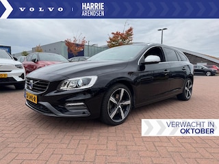 Volvo V60 2.0 T4 Business Sport | Schuifdak | Xenon | Trekhaak | Stoelverwarming | Keyless | Camera | Stoelverwarming | Standkachel | 18 Inch met All-Season |