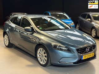 Volvo V40 1.6 T4 Summum |CAMERA|CRUISE|LEER|NAVISTOELVERWARMING