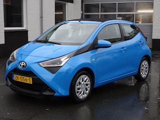 Toyota Aygo 1.0 VVT-i x-play limited Airco, achteruitrijcamera, cabrio top, apple carplay/android auto, enz.