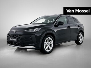 Volkswagen T-Roc 1.5 eTsi Life First Edition 116 PK Automaat | Nieuwe T-Roc | Apple Carplay draadloos | Camera | Stoelverwarming | Android Auto draadloos | 18" Lichtmetalen velgen | Stuurverwarming |  LED koplampen | Ruiten getint | Adaptieve cruise control | Climate control | Lane assist |