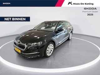 Skoda Octavia Combi 1.5 TSI 115pk DSG MHEV Business Edition Plus · Camera · Keyless · Apple/Android Car Play · Elek. Trekhaak · Adaptieve Cruise Control · Elek. Achterklep · 17'' Inch · Garantie t/m 29-09-2028 of 100.000km