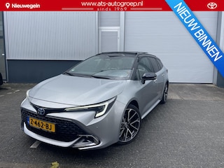 Toyota Corolla Touring Sports Hybrid 200 Premium | Panoramadak | Trekhaak | All-season banden