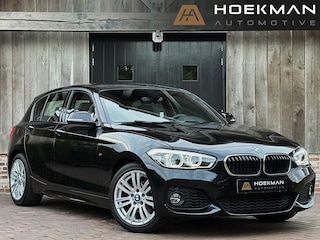 BMW 118i Centennial High Executive M-sport Automaat | Leer, Stoelverwarming, Navigatie, LED, Cruise, Sportstoelen, 17''