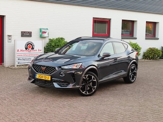 Cupra Formentor 1.4 e-Hybrid 245pk DSG-6 VZ Performance/ Dealer onderhouden/ 1 Eigenaar/ Stuur + stoel verwarming/ Camera achter/ Apple Carplay/ Adaptieve cruise/ DAB