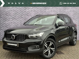 Volvo XC40 1.5 T2 R-Design | LED | Panorama Schuifdak | Stoel + Stuurverwarming | Blis | Adaptieve Cruise controle | Camera | Panorama dak | Zitvlak verlengers | Elektrische achter klep |