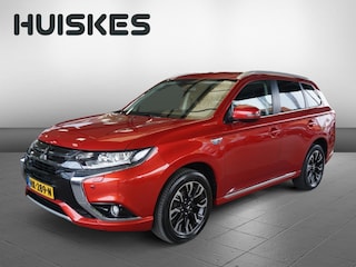 Mitsubishi Outlander 2.0 PHEV Executive Edition | Trekhaak | Navi | Stoelverwarming