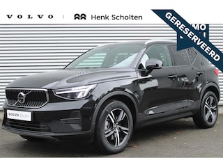 Volvo XC40 B3 Automaat Essential Edition | Lichtmetalen velgen 5-spaaks 18" | Onyx Black Metallic | Extra Getint Glas | Park Assist Voor | Driver Assist | Dodehoekdetectie Met Correctie | Achteruitrij Assistent | Autonomous Emergency Braking | Electronic Climate Controle | Stoel + Stuur Verwarmend |