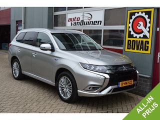 Mitsubishi Outlander 2.4 PHEV Intense O.a: Trekhaak afneemb., Camera, Carplay, Dab, Cruise, Leder/alcantara, Pdc, Etc...  Rijklaar. All-in prijs!