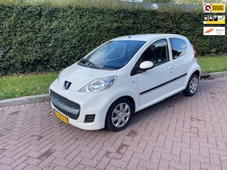 Peugeot 107 1.0-12V XS