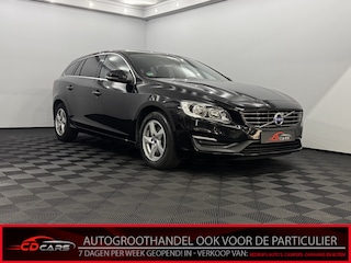 Volvo V60 1.6 D2 Momentum Clima, Navi, Parkeersensoren, Half leder, Cruise control, Keyless start, Lichtmetalen velgen