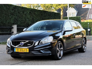 Volvo V60 1.6 T3 R-Design | AUTOMAAT | NAVI | CLIMA | CRUISE | ZEER MOOIE GOED ONDERHOUDEN AUTO |