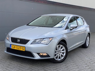 Seat Leon 1.4 TSI Style/ FR uitvoering/ 5drs/ 3e EIG/ dealeronderhouden/ 1jaar apk/ airco/ EL-ramen/ zeer nette auto.
