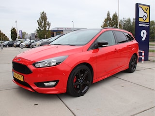 Ford Focus Wagon 1.5 Red Edition ST-Line 1e eig, NL auto, Cruise, nieuwe distributie Aanbieding!