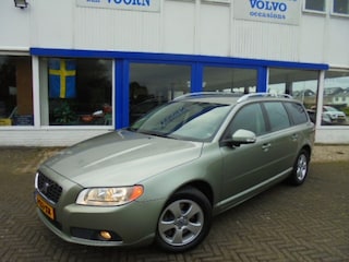 Volvo V70 2.5T MOMENTUM,AUT,TREKH,COMPLEET ONDERHOUD,DYN AUDIO,TOPSTAAT!