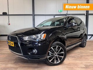 Mitsubishi Outlander 2.0 Intro Edition / AUT / LEDER / NAVI / CAMERA /