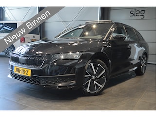 Skoda Octavia Combi 2.0 TDI Sportline navi pano camera head up 18 inch 150 pk !!