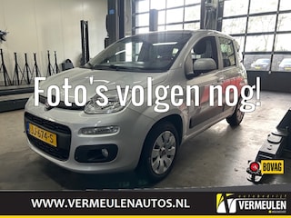 Fiat Panda 0.9 TwinAir Turbo 80PK Lounge Automaat + Clima/ Parkeersensoren/ NL auto