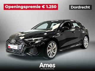 Audi A3 Sportback 45 245pk TFSI e S edition Competition Stoelverwarming voorin | Parkeerassistent | Adaptive cruise control