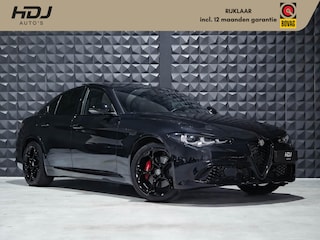 Alfa Romeo Giulia 2.0 T 280pk AWD Veloce ALL BLACK | Pano | 19"| ACC | Matrix |Side | Memo | ACC |